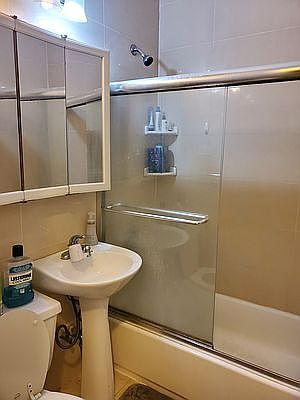 5th image of 241 W 100th St APT 1F