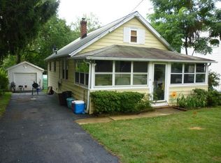 26 Kearney Ave, Whippany, NJ 07981