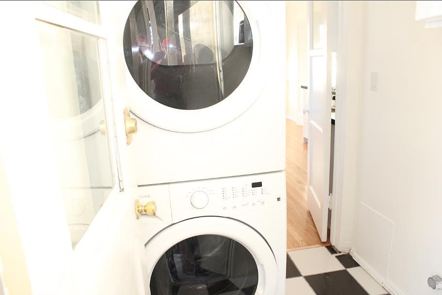 1st image of 359 N Genesee Ave #359
