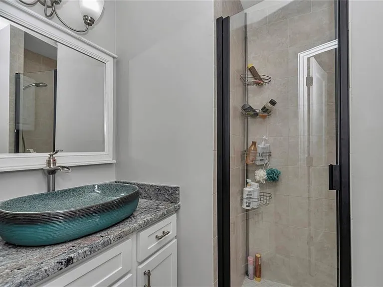1409 SE 4th Ave — Photo 45