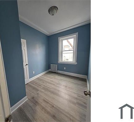 1st image of 194 1/2 Buena Vista Ave #2B