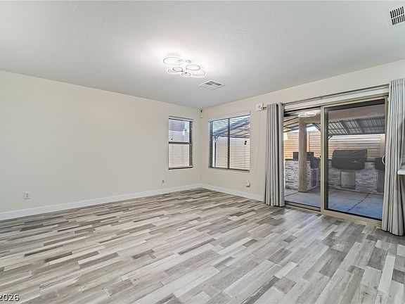 5th image of 5121 Charlie Ct
