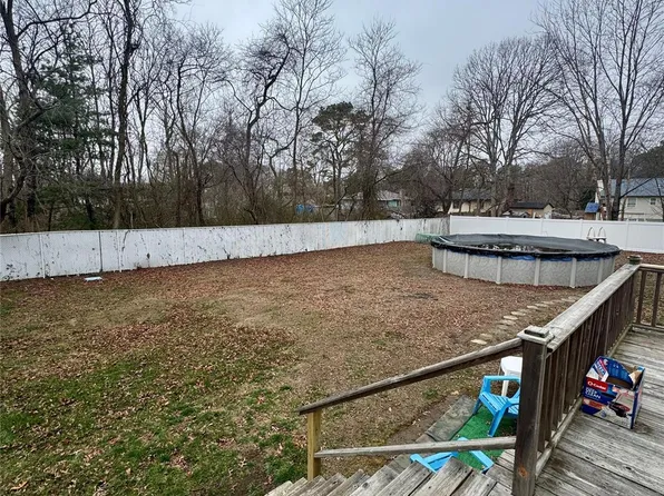 15 New York Ave, Bay Shore, NY 11706