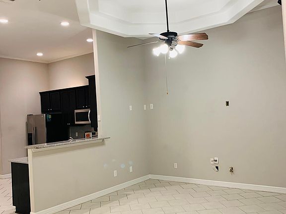 4th image of 216 Anne Louise Dr #A