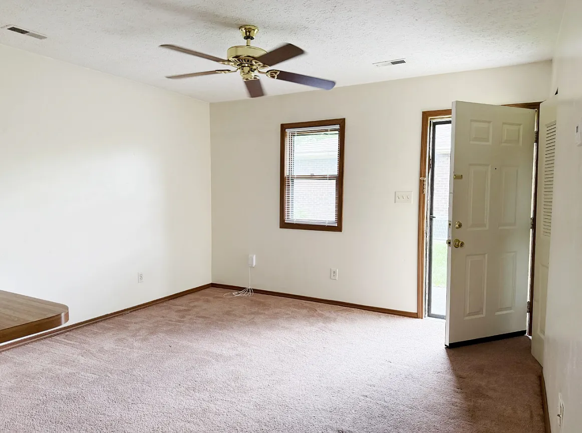 1 bed, 700 sqft, $800 — Photo 4