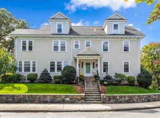 102 Sagamore Ave, Medford, MA 02155
