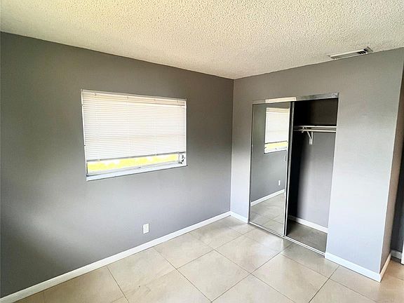 5th image of 5186 NE 6th Avenue #713