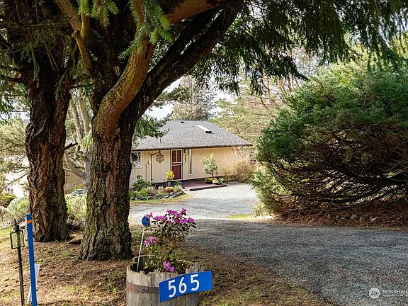 4th image of 565 Olympic View Drive