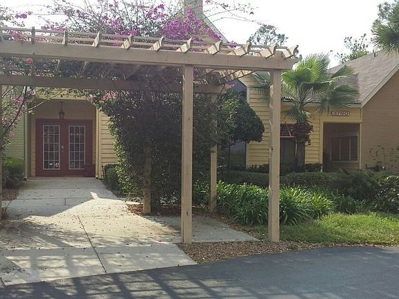 3rd image of 3716 Idlebrook Cir APT 104