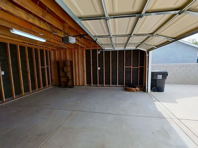 3189 Sanchez St — Photo 15