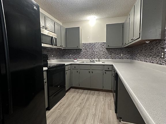 4th image of 147 Marlene Dr