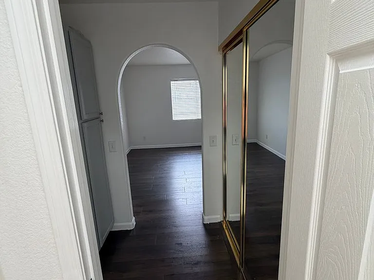 1102 Desert Oak Pl — Photo 13