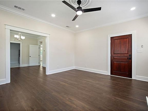 5th image of 1802 La Salle Street