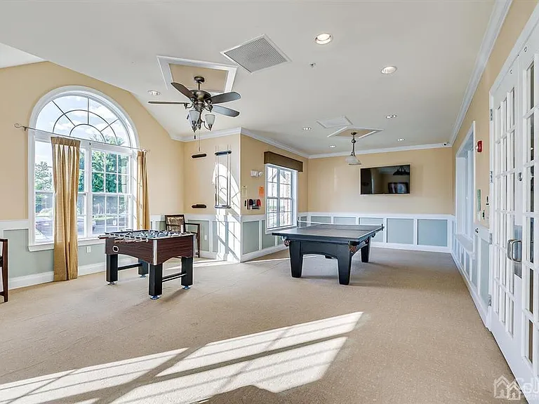 2324 Edward Stec Blvd — Photo 17