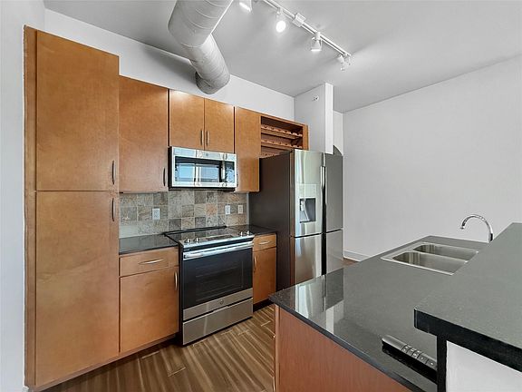 5th image of 1901 Post Oak Blvd APT 4103
