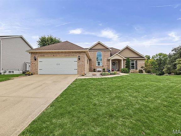 2nd image of 2614 Meridian Lake Dr