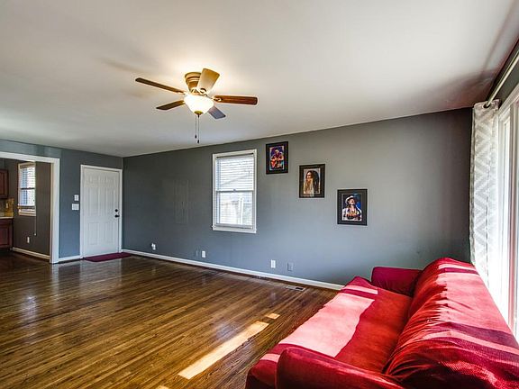 5th image of 206 Cherry Dr
