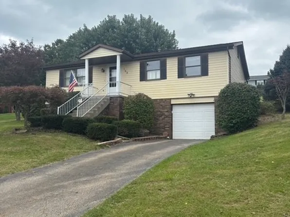 169 Melissa Dr, Mount Pleasant, PA 15666