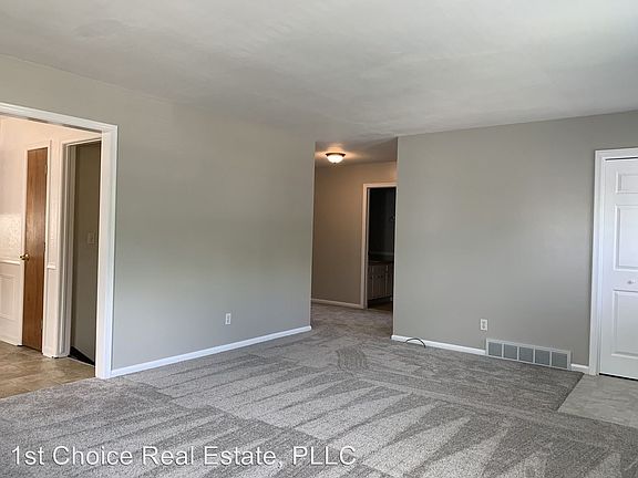 3rd image of 5543 W Michigan Ave
