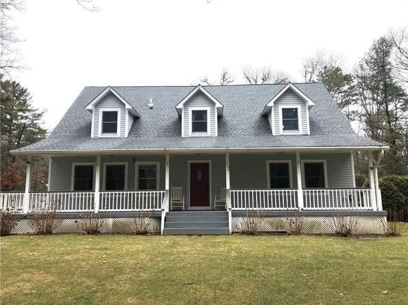 84 Botka Dr, Charlestown, RI 02813