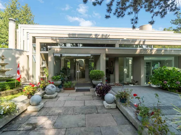 1919 W 57th Ave, Vancouver, BC V6P 1T9