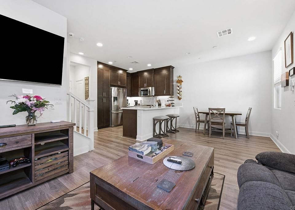 1st image of 2117 Solara Ln