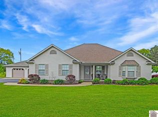 150 Wrather Rd, Murray, KY 42071