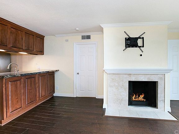 3rd image of 17552 Vandenberg Ln APT 16
