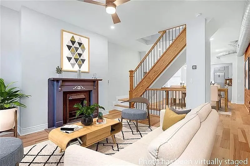 2 bed, 2.0 bath, 1004 sqft, $2,500 — Photo 2