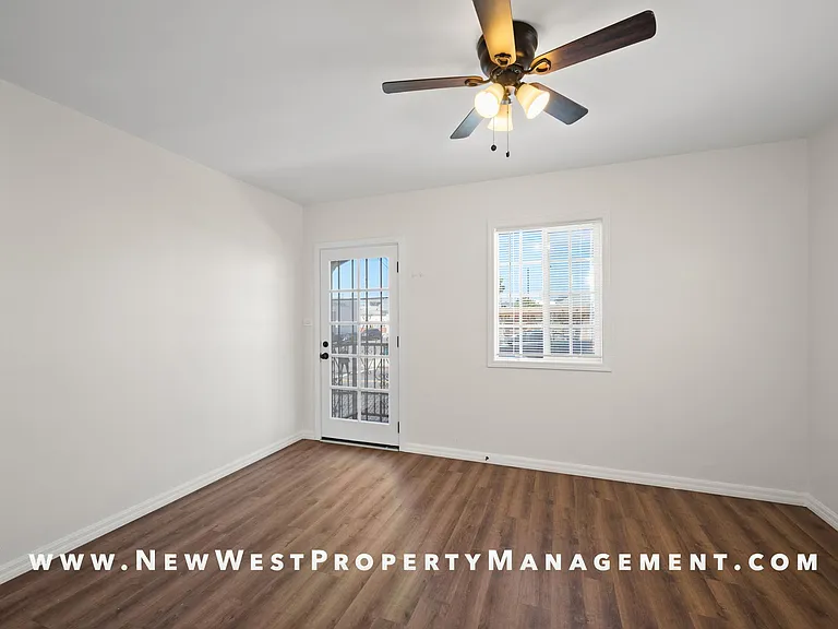 1043 Sampson St #A — Photo 4