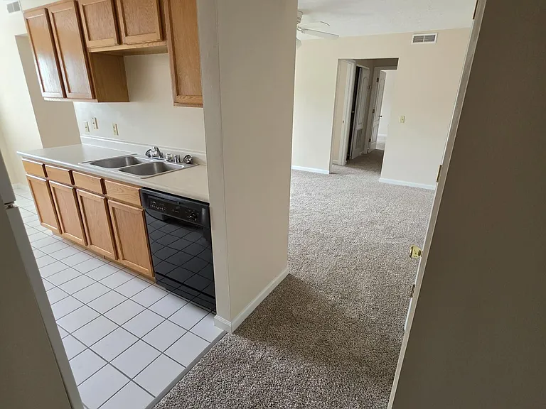2301 Anderson Rd #5 — Photo 6