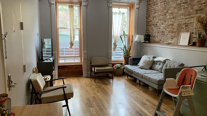 Rented by Nooklyn NYC LLC | media 1