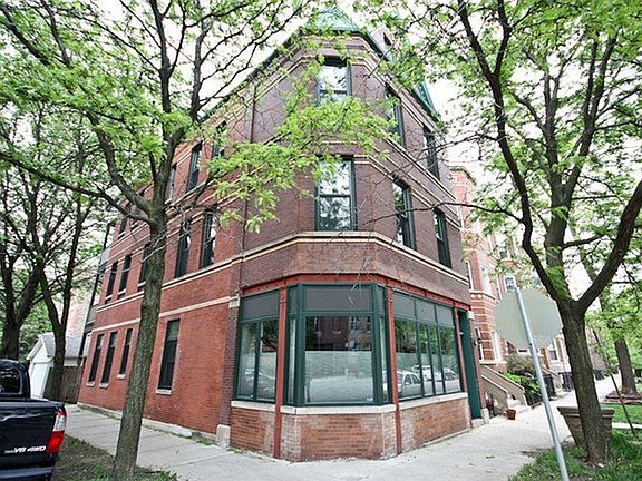 5th image of 2321 N Oakley Ave APT 3