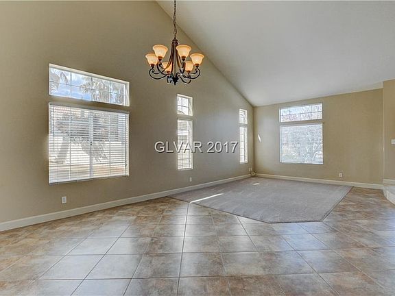 4th image of 2121 Desert Mission Dr