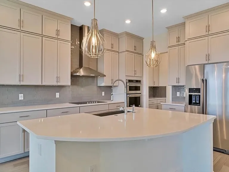 7446 Alpine Butterfly Ln — Photo 9