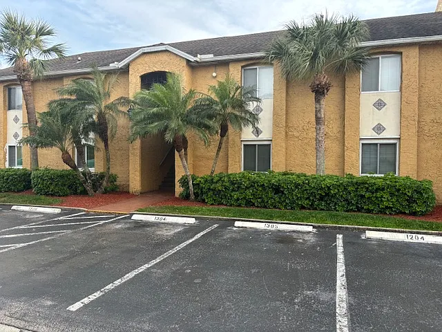 1850 Toucan Way #1307 — Photo 19