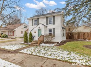 66 S Fremont St NE, Rockford, MI 49341