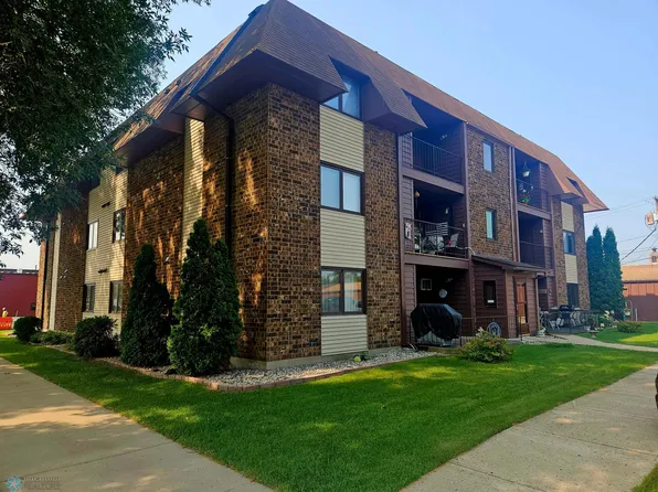 251 3rd St NE Unit 11, Valley City, ND 58072