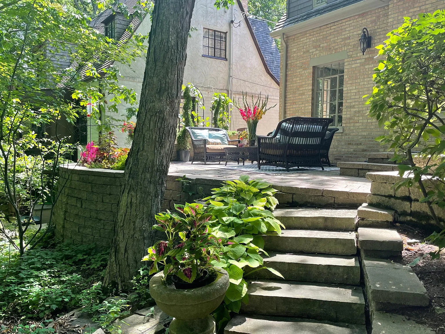 241 Woodland Rd — Photo 2