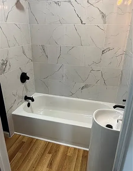 621 Lorenz Ave — Photo 5
