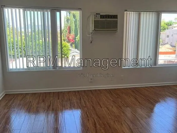20327 Saticoy St Unit 307, Winnetka, CA 91306
