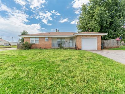 1300 Wells Ave, Clinton, OK, 73601