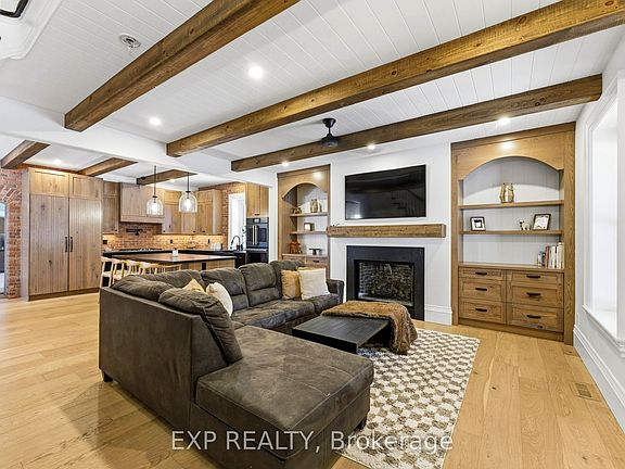 5th image of 348 Massassauga Rd