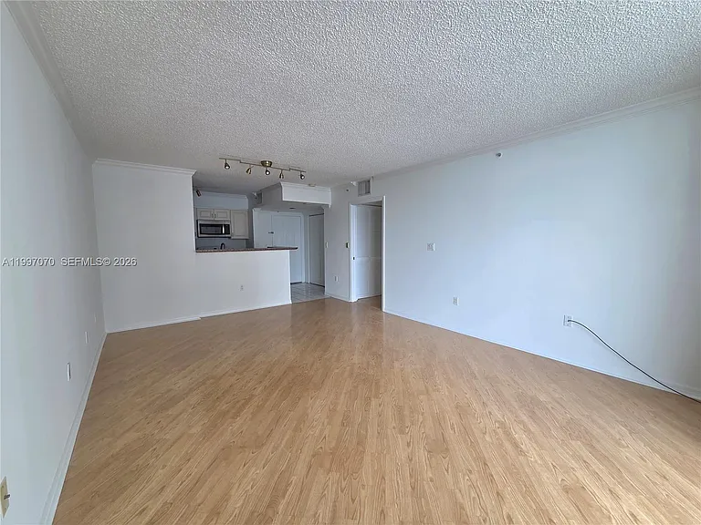 1155 Brickell Bay Dr #2006 — Photo 5