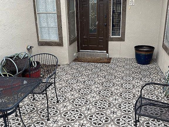 3rd image of 736 Agua Caliente Dr
