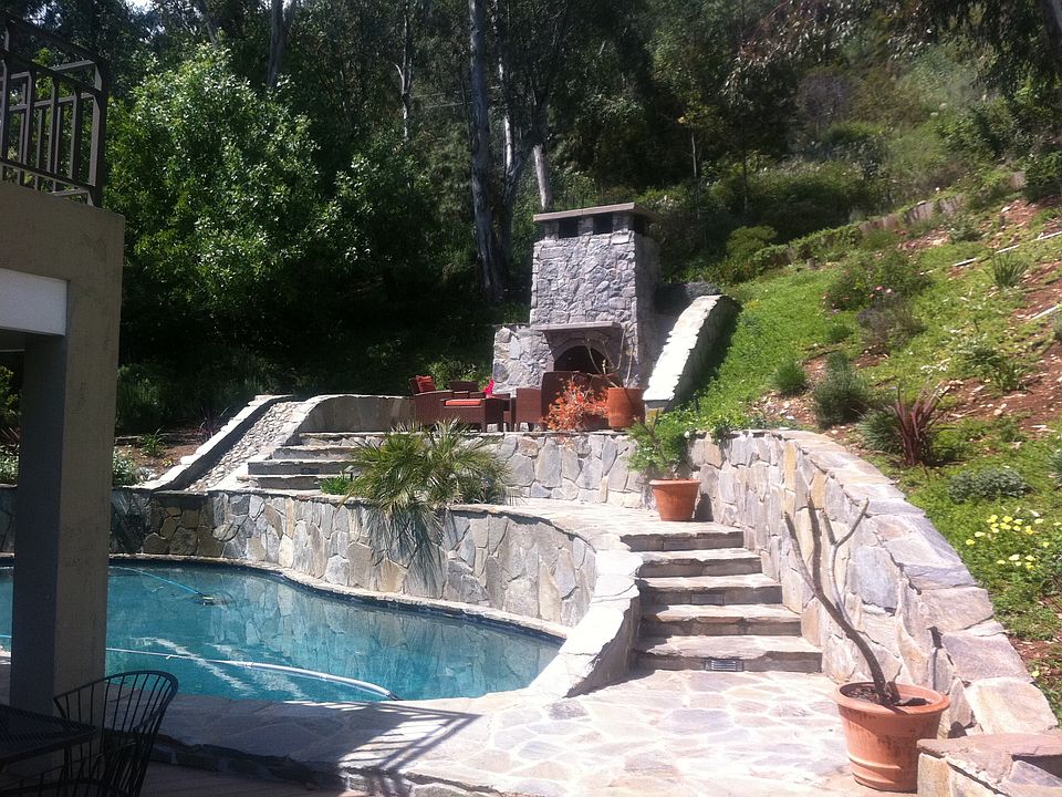 1st image of 1557 Scenic Dr