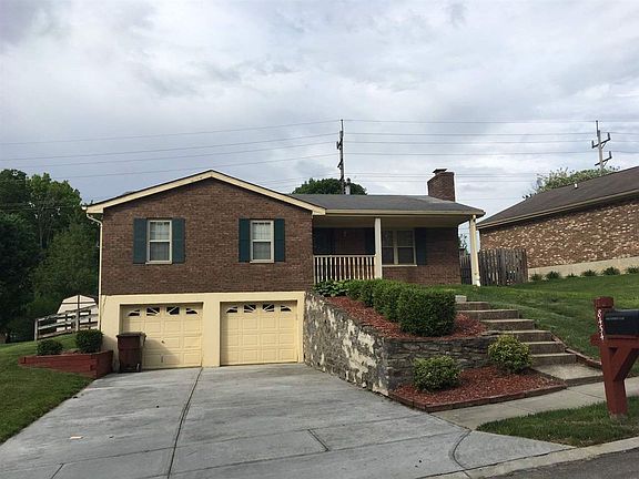 2nd image of 8454 Winthrop Pl