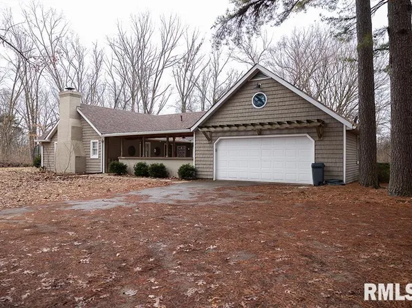 978 County Road 2050 E, Fairfield, IL 62837