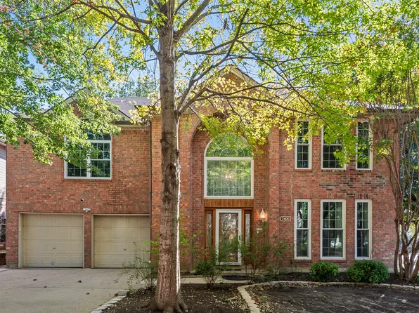 7400 Bear Lake Dr, Fort Worth, TX 76137