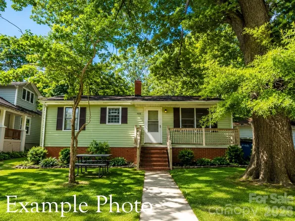 526 Hickory Ave, Statesville, NC 28677